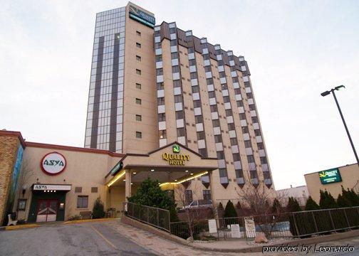 Niagara Plaza Hotel By Fairbridge Exterior photo